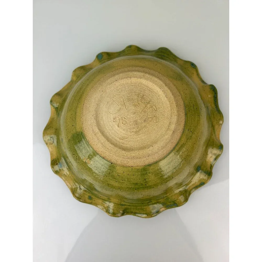 Geiger Vintage 1998 Green Ruffled Edge Pottery Bowl Home Art Signed